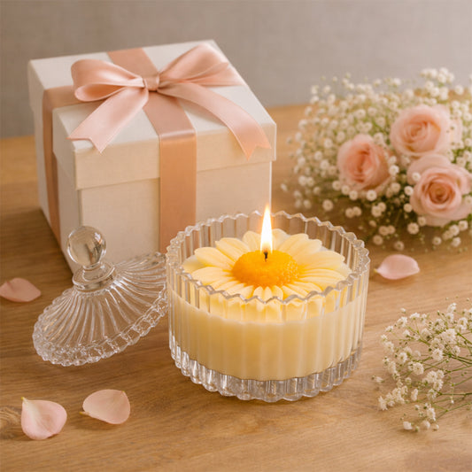 Royal Daisy Scented Candle