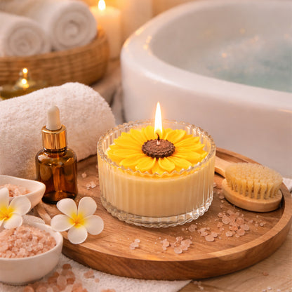 Royal Daisy Scented Candle